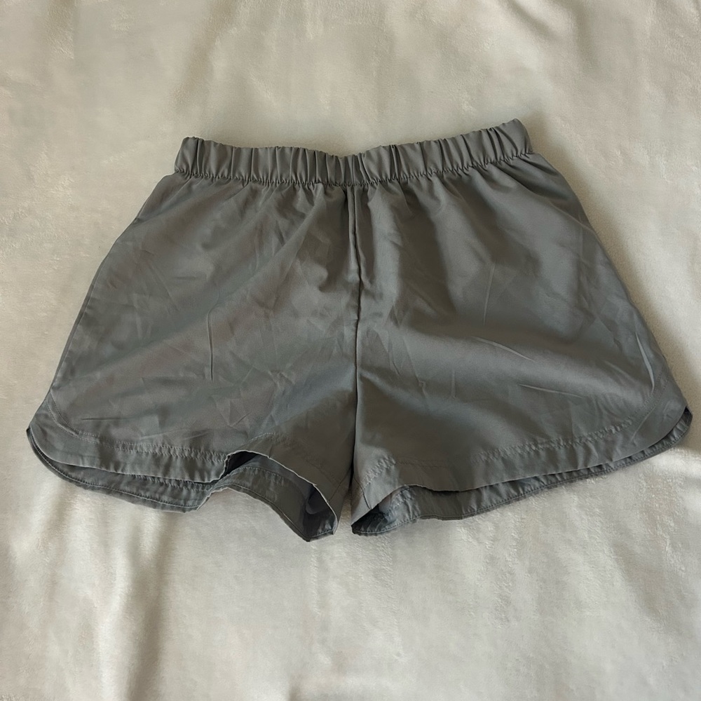 Grey active running shorts